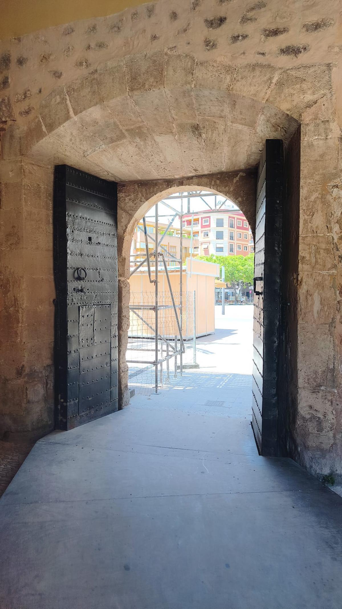 La estructura desde el interior del Castillo.