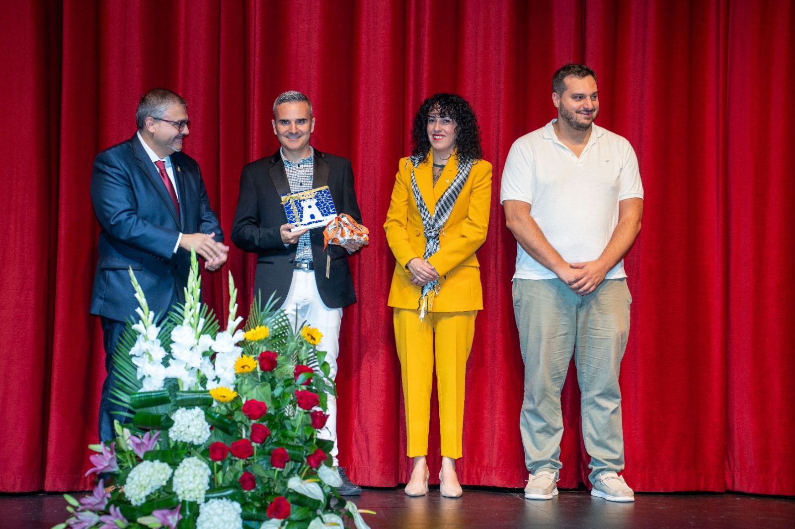 Las fotos del acto institucional del 9 d'Octubre en Tavernes de la Valldigna