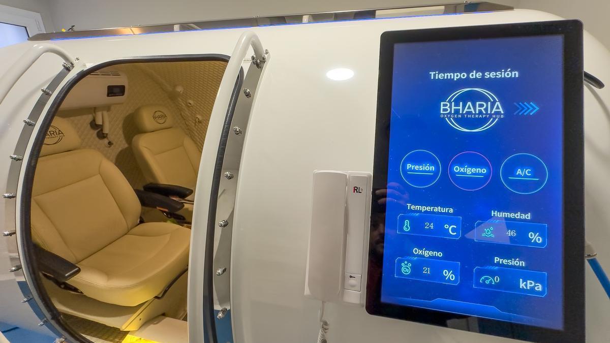 Cambra hiperbàrica  de la Clínica Bharia