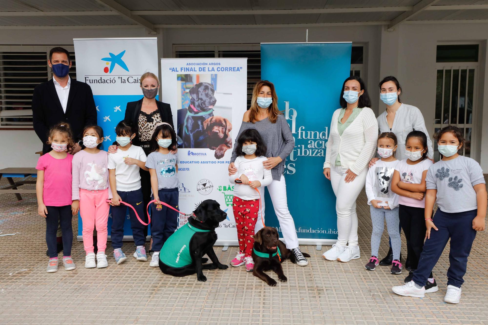 Nica, una nueva terapeuta de cuatro patas para los colegios de Ibiza y Formentera