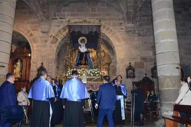 Cangas sintió el calor de la Virgen de los Dolores