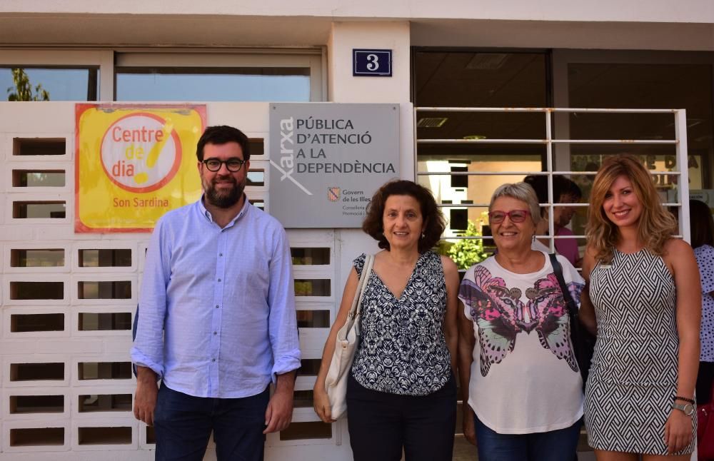 El alcalde Antoni Noguera visita la residencia de ancianos de Son Sardina