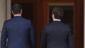 undefined52333401 el presidente del gobierno  pedro s nchez  izq  y el preside200417210107