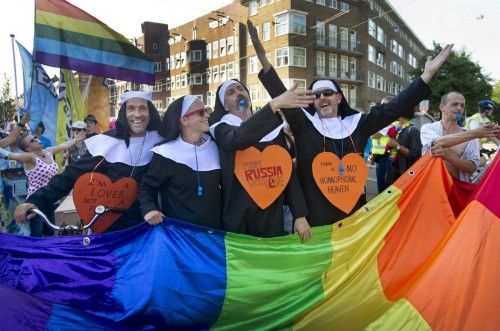 MARCHA DEL ORGULLO ARCOÍRIS LGBT