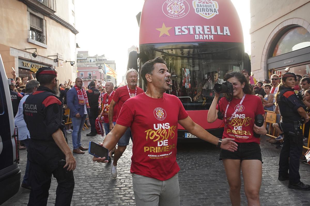 Girona celebra en la calle el doble ascenso