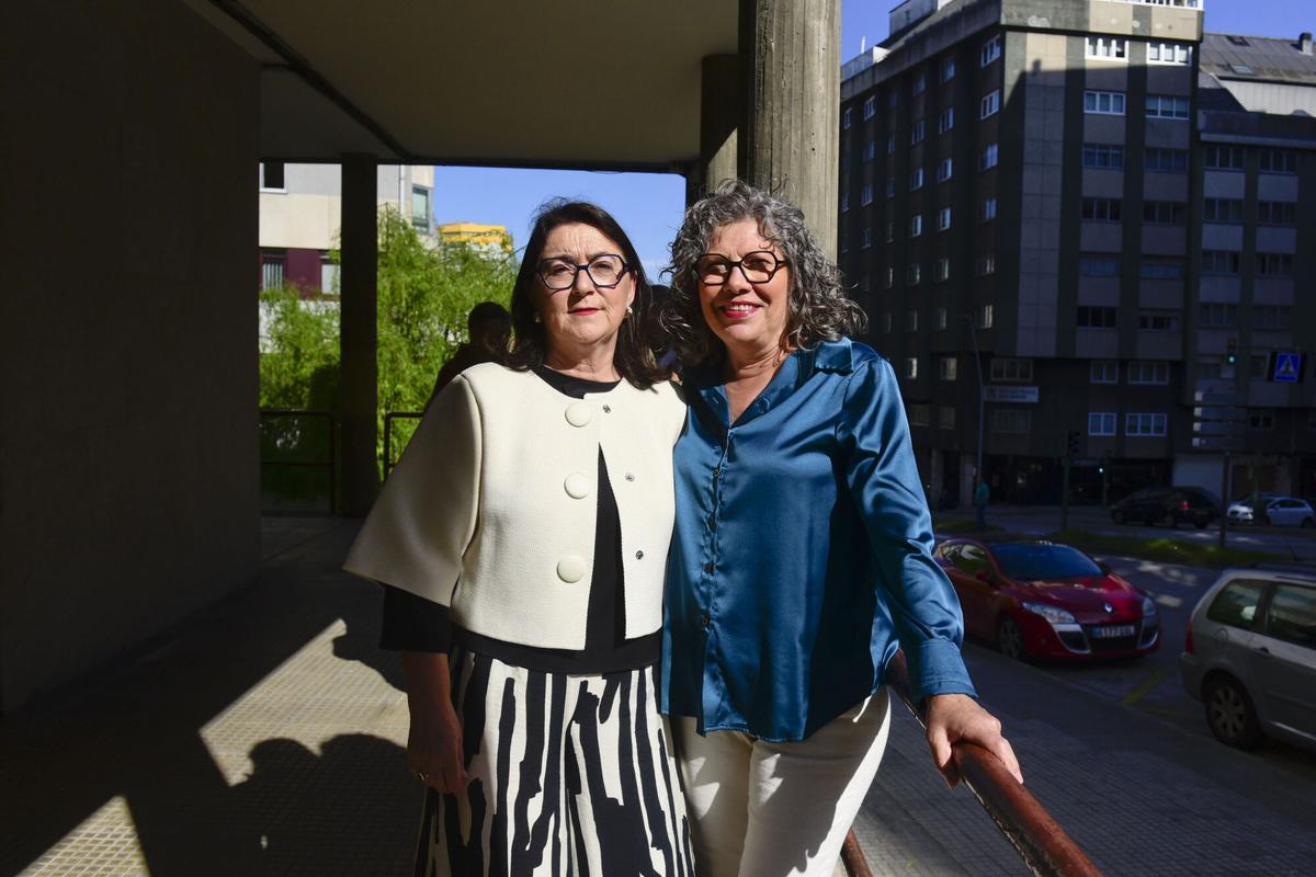 Carmen López, directora de la Federación Gallega de Enfermedades Raras y Crónicas con la presidenta  Francisca Luengo