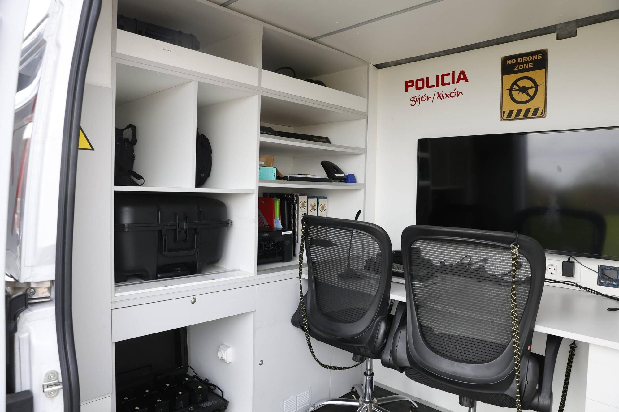 Así funciona (y así se ve) los drones de la Policía Local de Gijón (en imágenes)