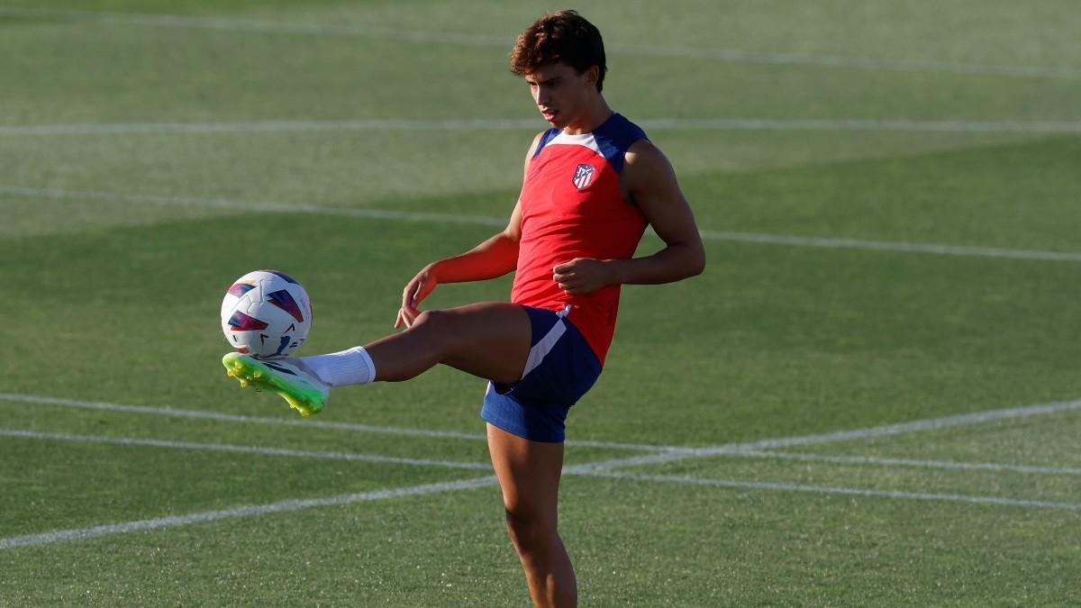 El Atlético se entrena en la Ciudad Deportiva Wanda de Majadahonda... Con un Joao con molestias