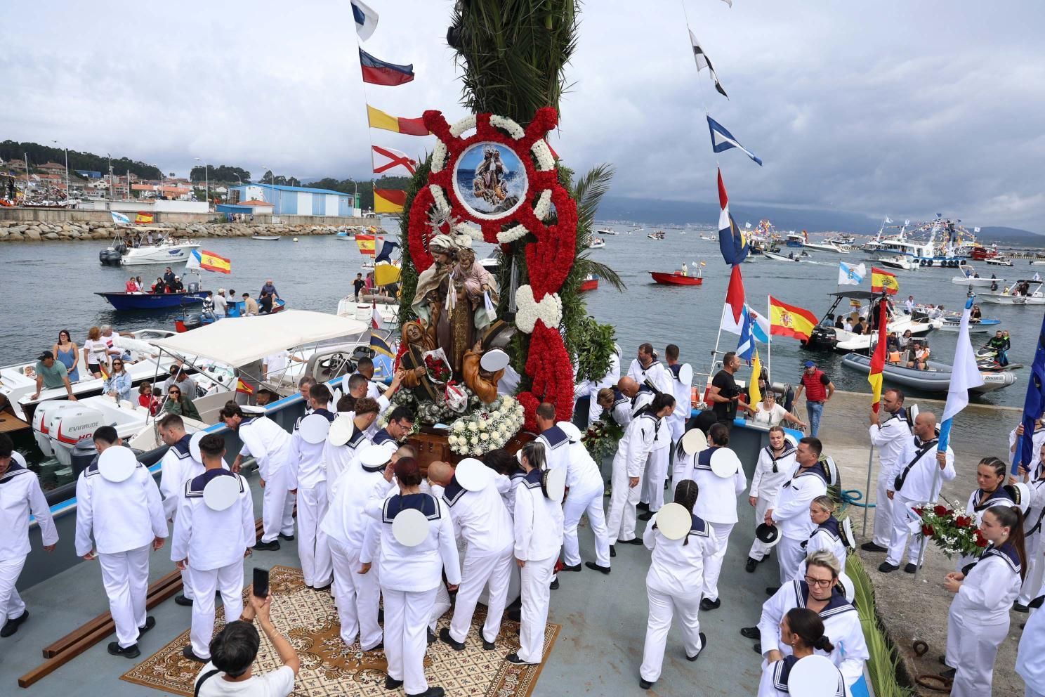 A Illa rompe récords en la procesión del Carmen