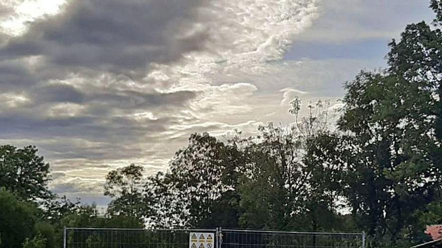 En primer término, el terreno que los vecinos dicen que es comunal.