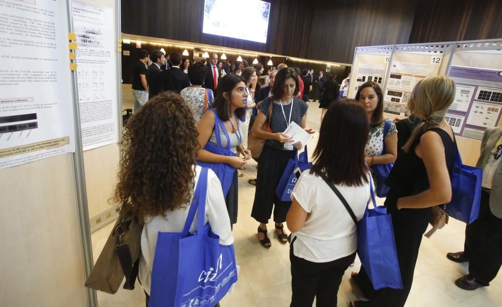 La reina Sofía preside el IV Congreso Internacional de Enfermedades Neurodegeneratiavas en Alicante