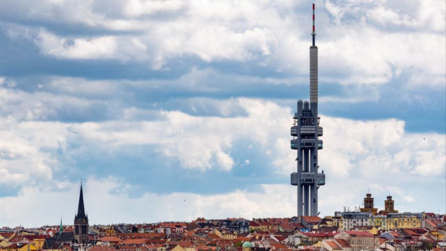 Torre Zizkov, Praga, Rep�blica Checa.jpg