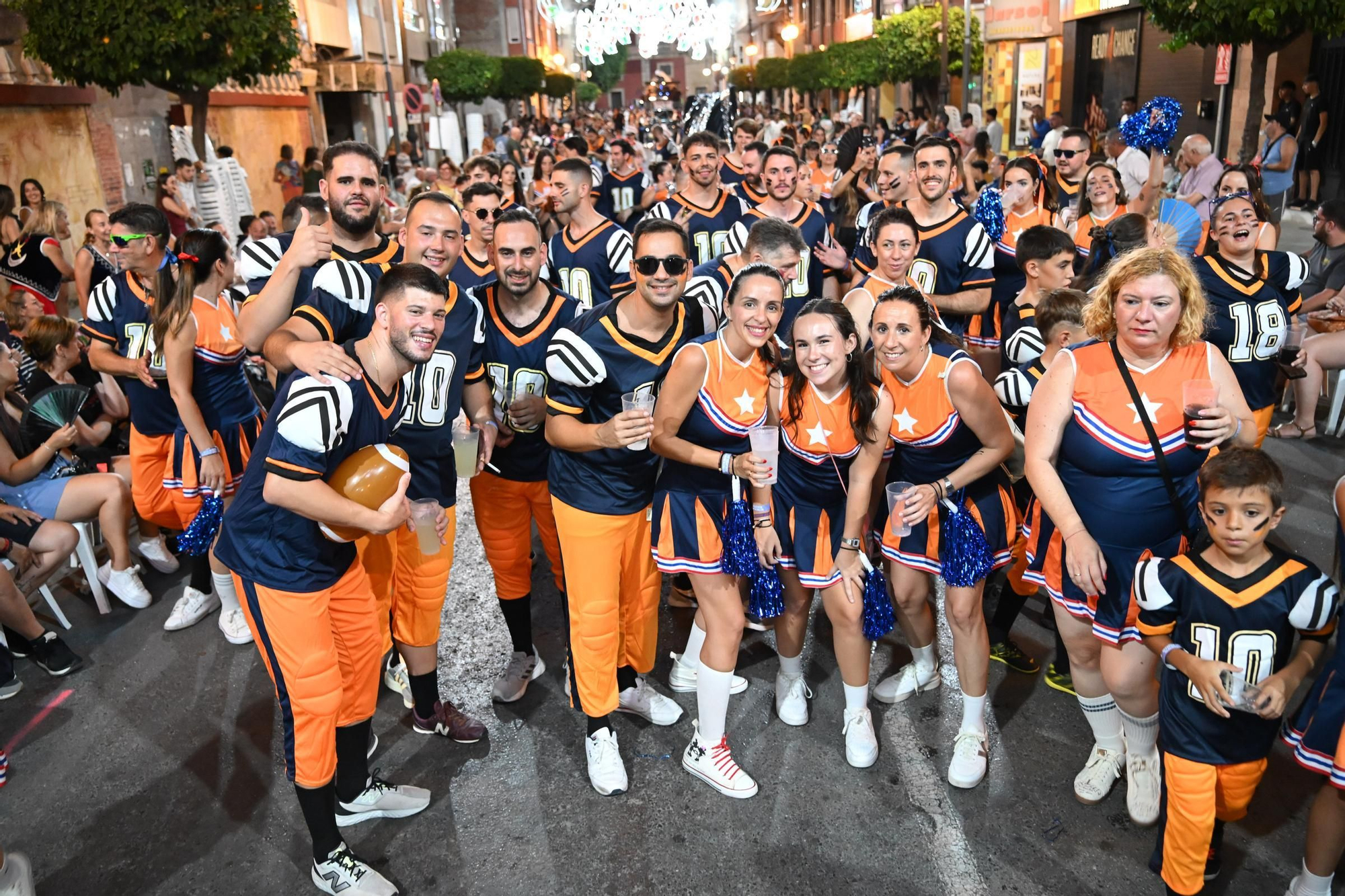 Las mejores imágenes de la Retreta de los Moros y Cristianos de Orihuela