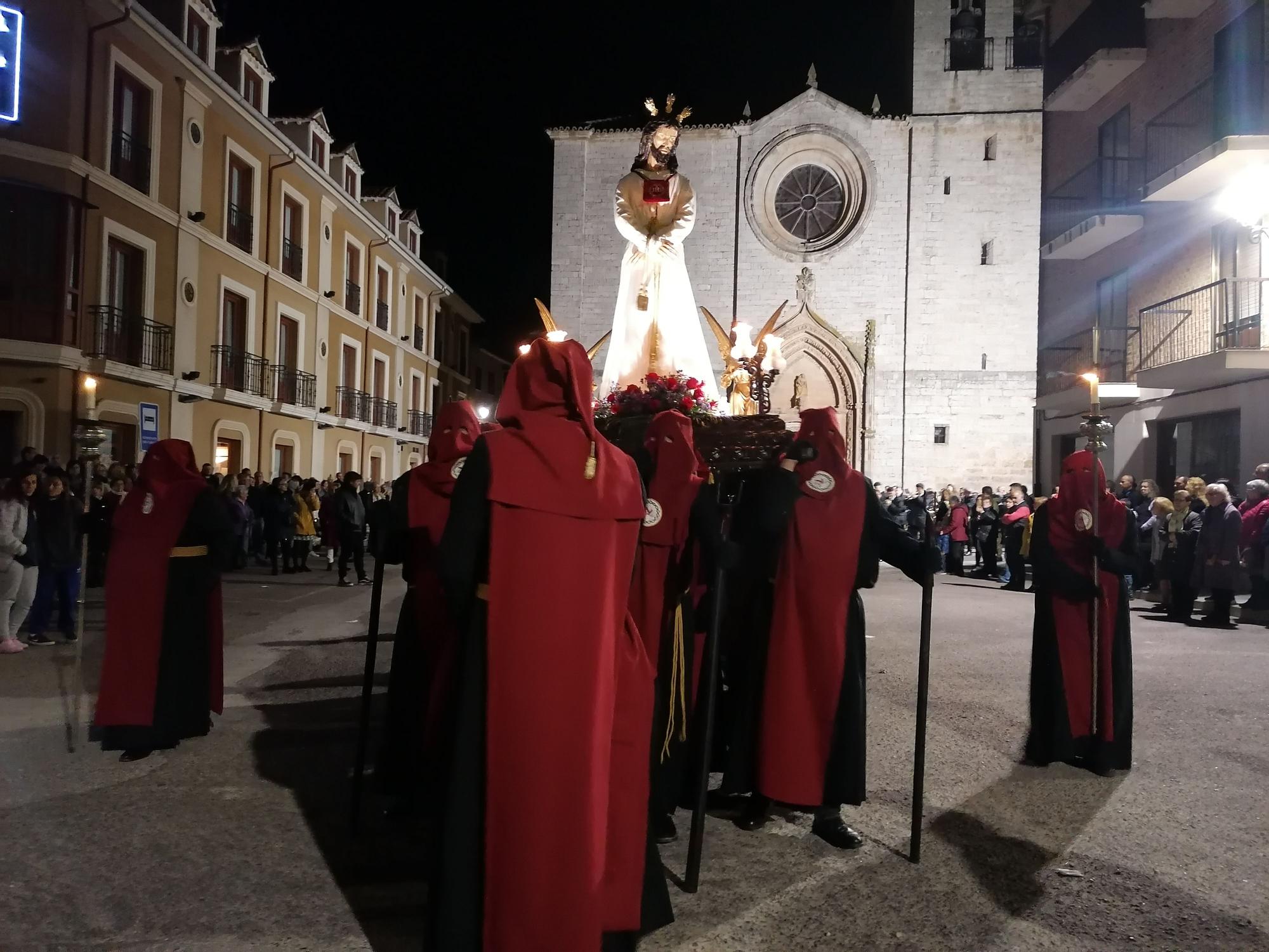 El Cristo de la Misericordia procesiona en Toro