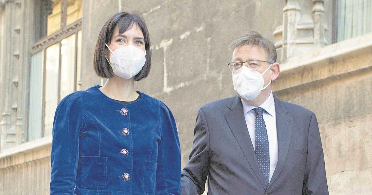 La ministra de Ciencia, Diana Morant,  acude al Palau de la Generalitat con Ximo Puig.
