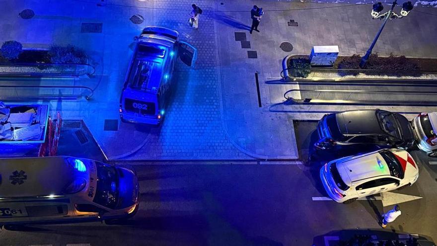 Un taxista se desmaya al volante y choca contra varios vehículos en Vigo sin causar heridos