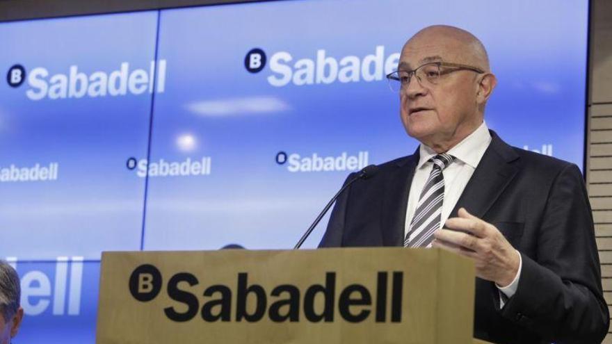 Banc Sabadell espera cerrar el 2017 con un beneficio de 800 millones y reducir a la mitad los activos dudosos en el 2020