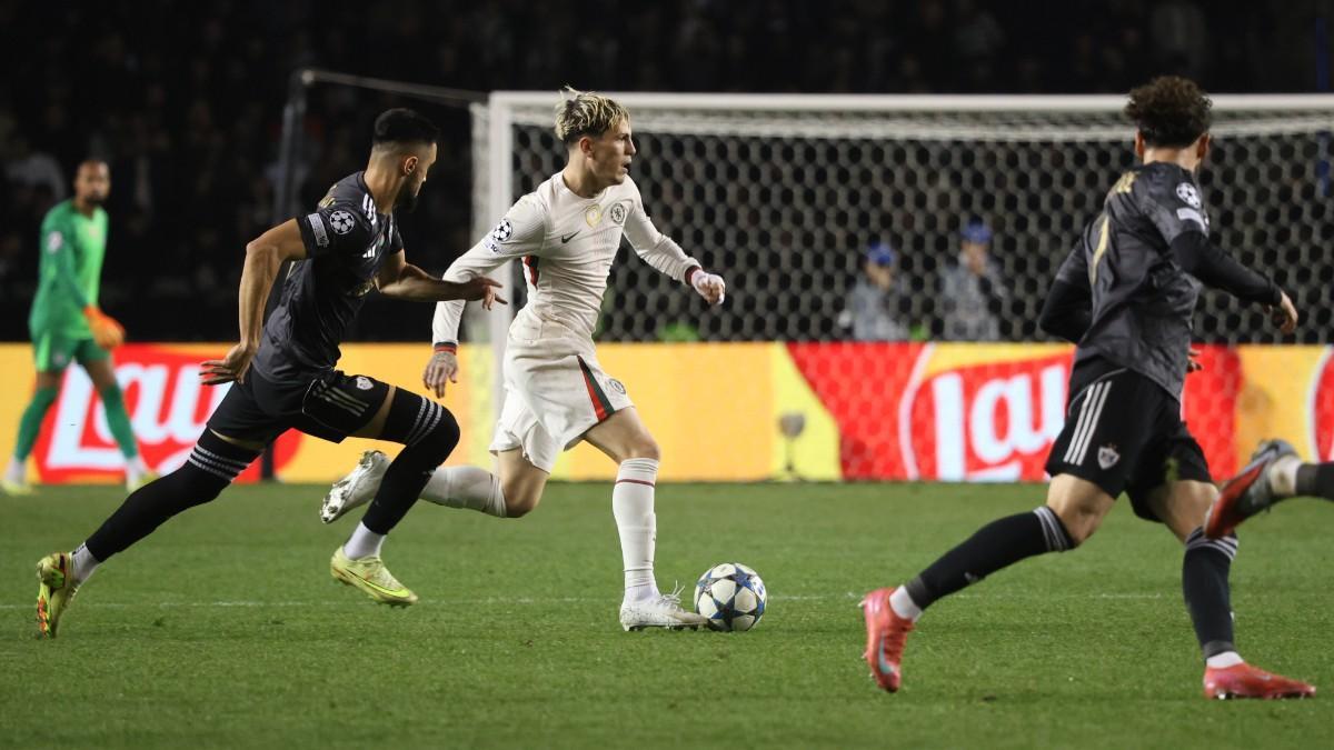 Garnacho rescató un punto frente al Qarabag