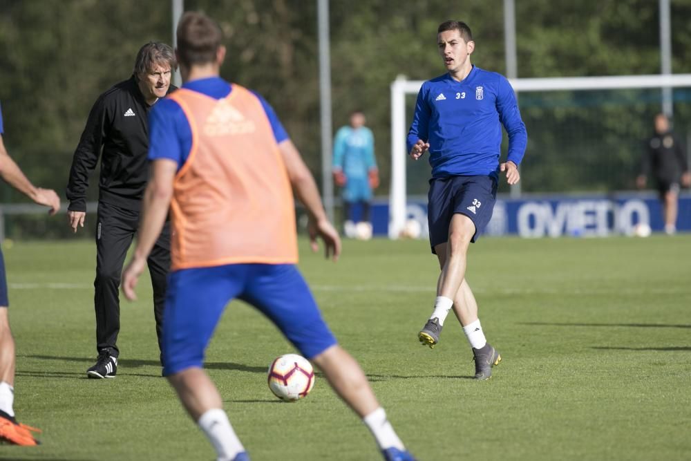 Primer día de Egea en el Oviedo tras su vuelta.