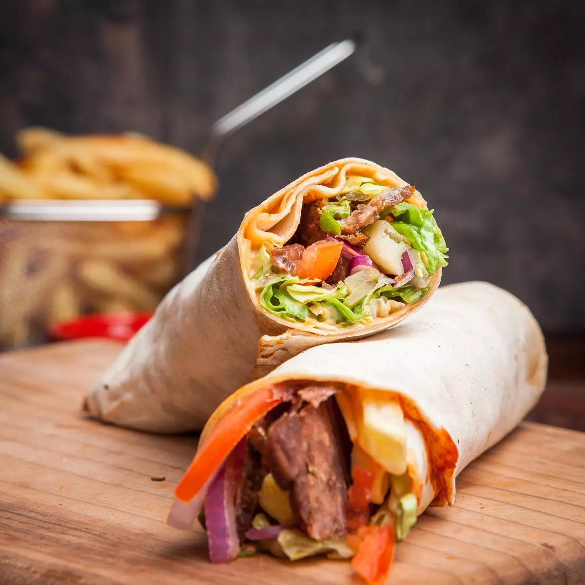 Mega Döner Kebab sigue su expansión por Zaragoza y abre su cuarto local en el Arrabal