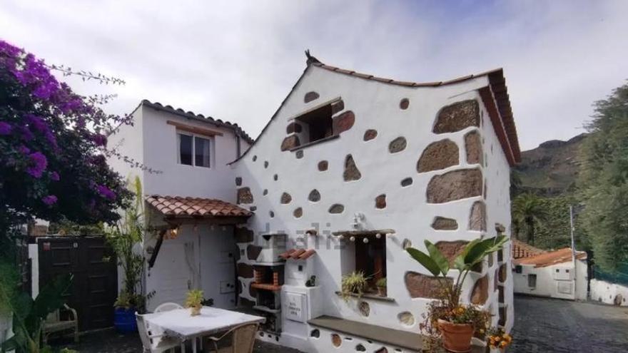 Parece sacada de Disney, pero está en Gran Canaria: la casita de cuento en Santa Lucía de Tirajana por 500 euros al mes