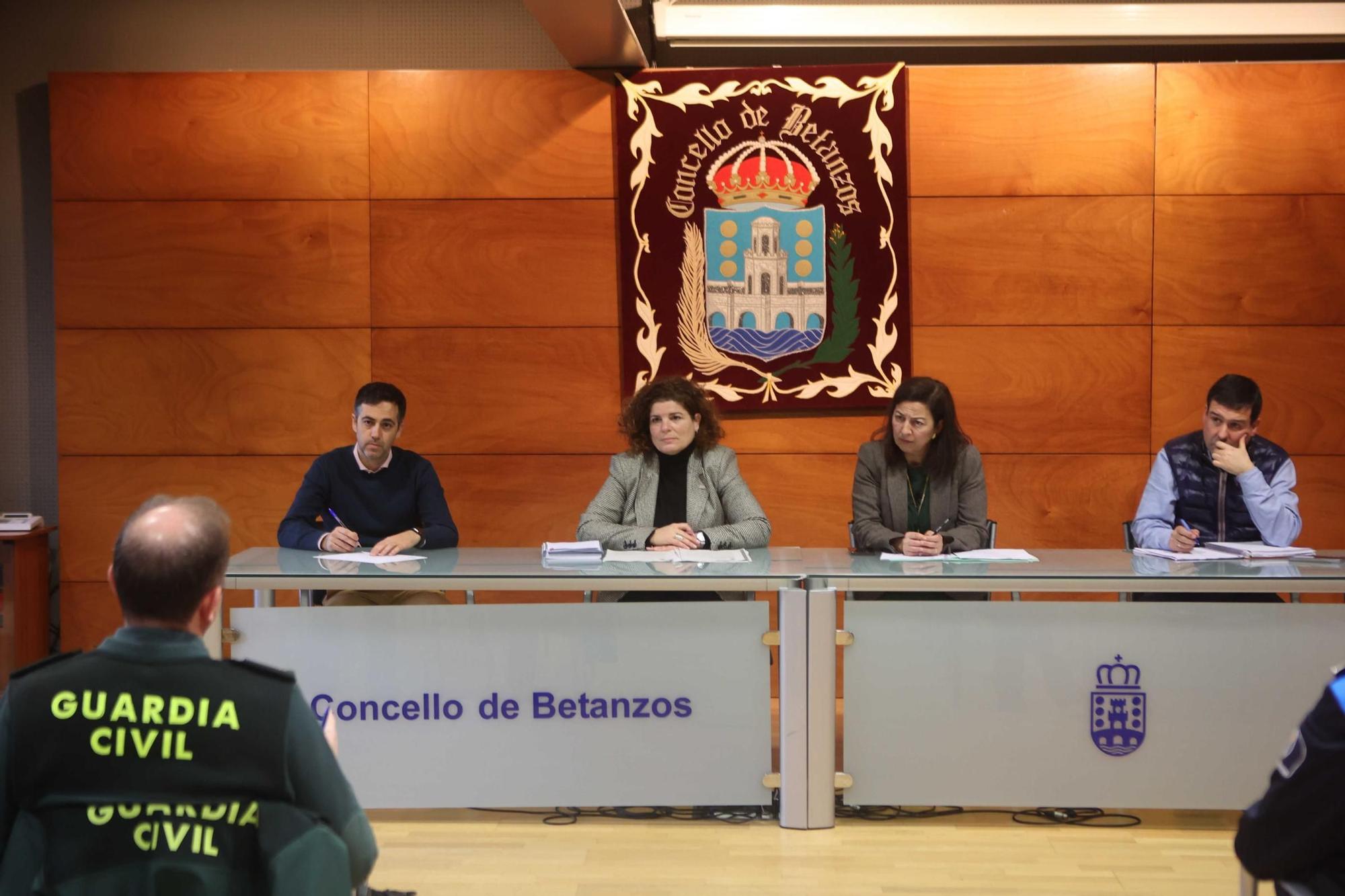 Junta local de seguridad en el Concello de Betanzos