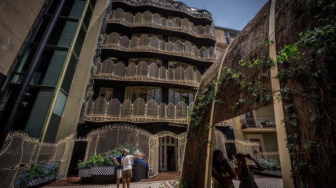 La Casa Batlló recupera sus colores originales