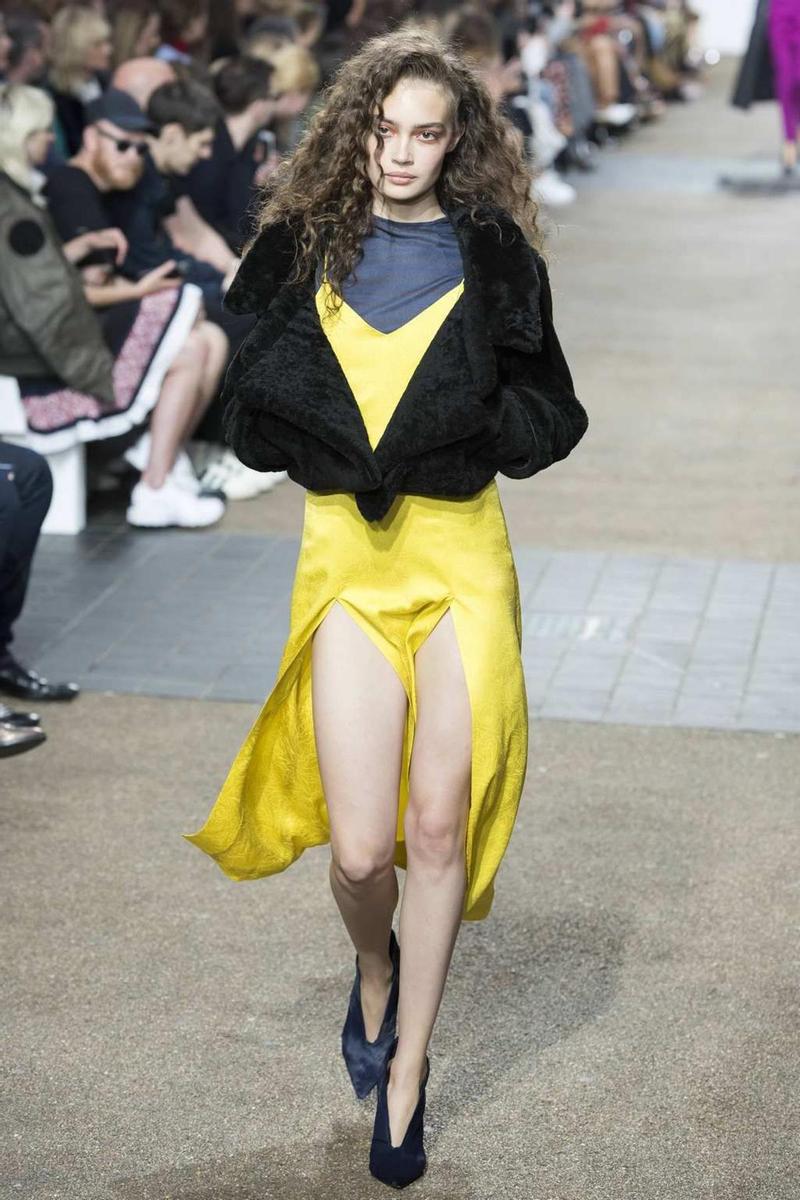 LFW P/V17: Topshop Unique