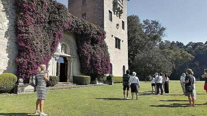 El guía, en la primera visita tras la sentencia: &quot;Si el pazo pasa al Estado, quedará abandonado&quot;