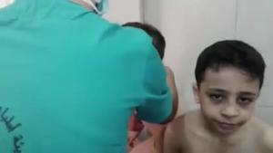 Civils tractats d’un suposat atac químic amb gas de clor a Alep.