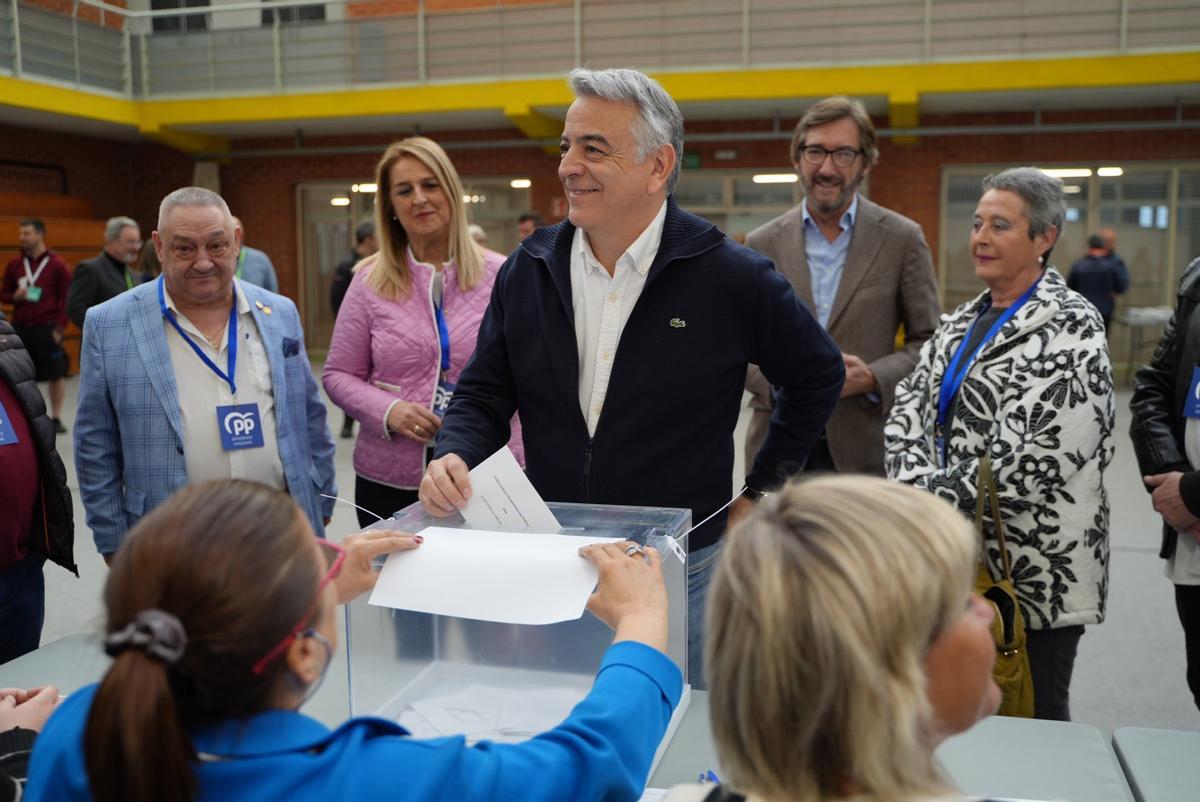 De Andrés (PP) confía en lograr un gran respaldo para ser decisivos en el Parlamento vasco