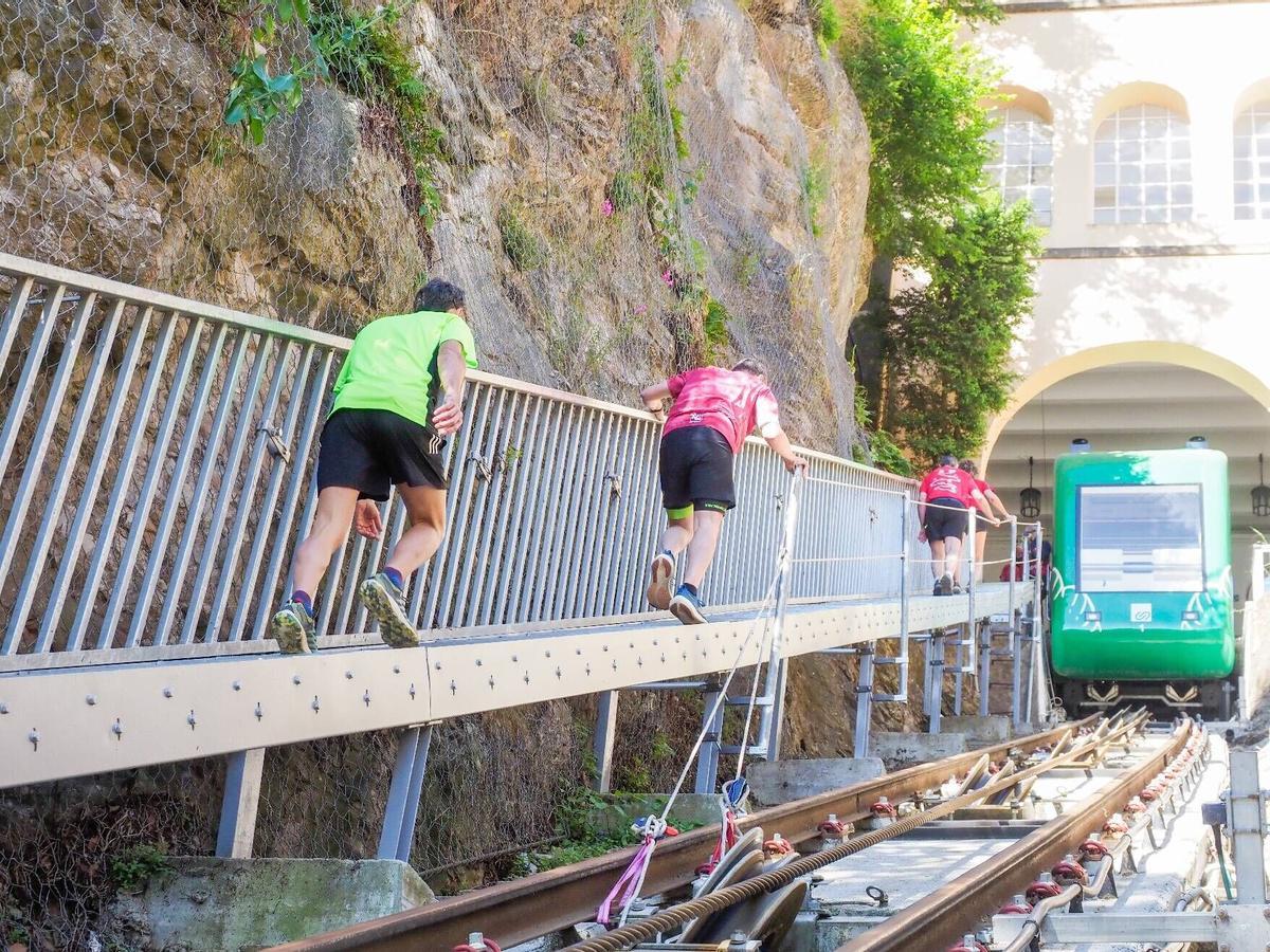 Les millors fotos de la vuitena edició de la Cursa Vertical de Montsrerat 2026