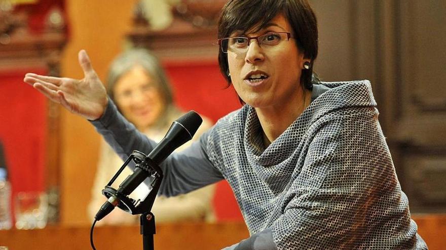 Anna Vilajosana en un acte celebrat al saló de plens de l&#039;Ajuntament de Manresa