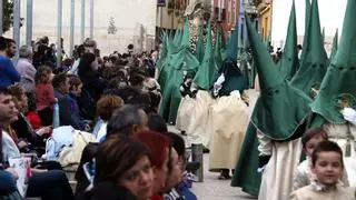 Alzira retrasa hasta las 20 horas la procesión ante la previsión de fuertes vientos