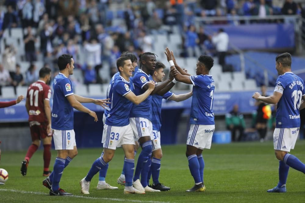 El partido entre el Oviedo y el Córdoba, en imágenes