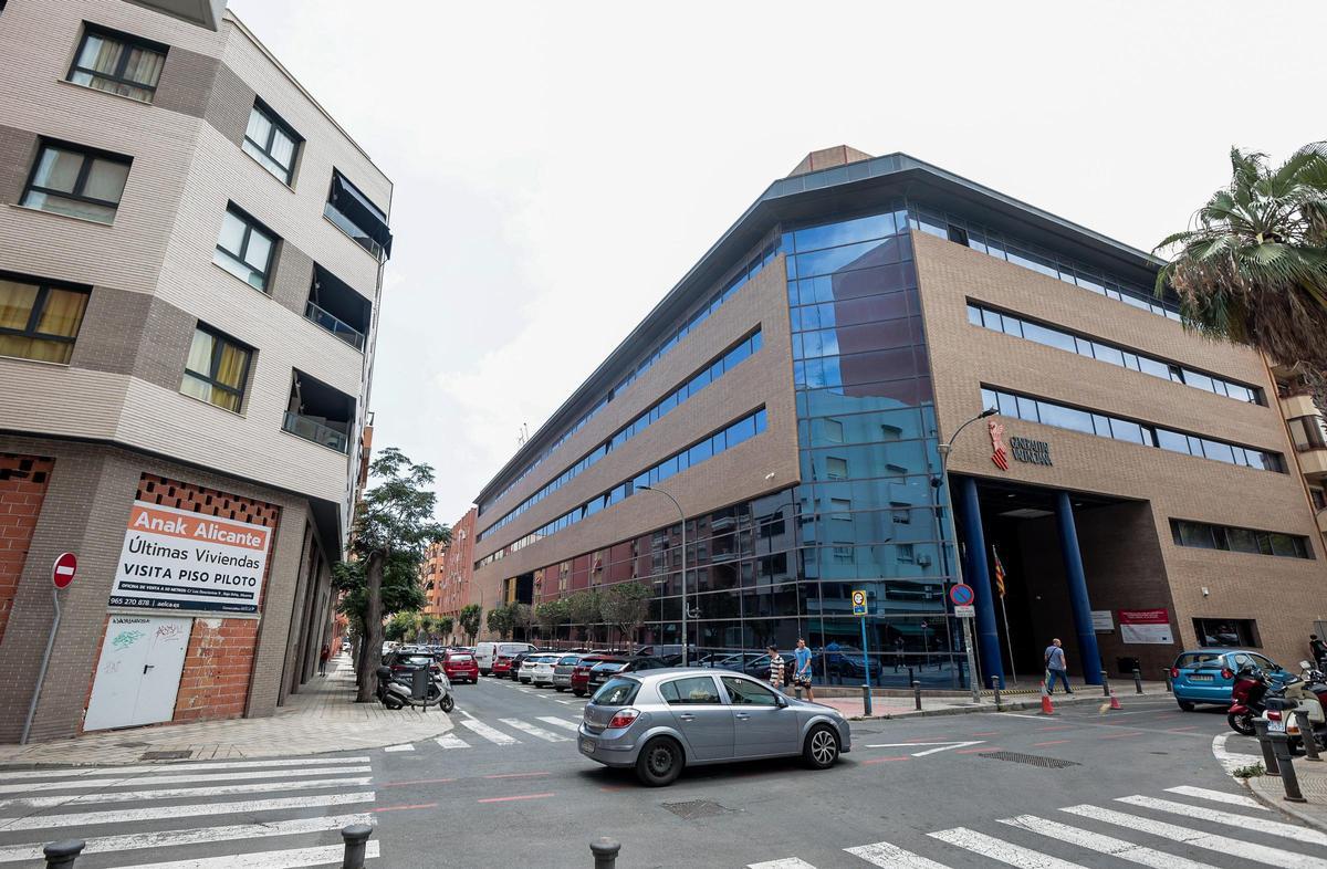 Fachada de los juzgados de Pardo Jimeno en la ciudad de Alicante.