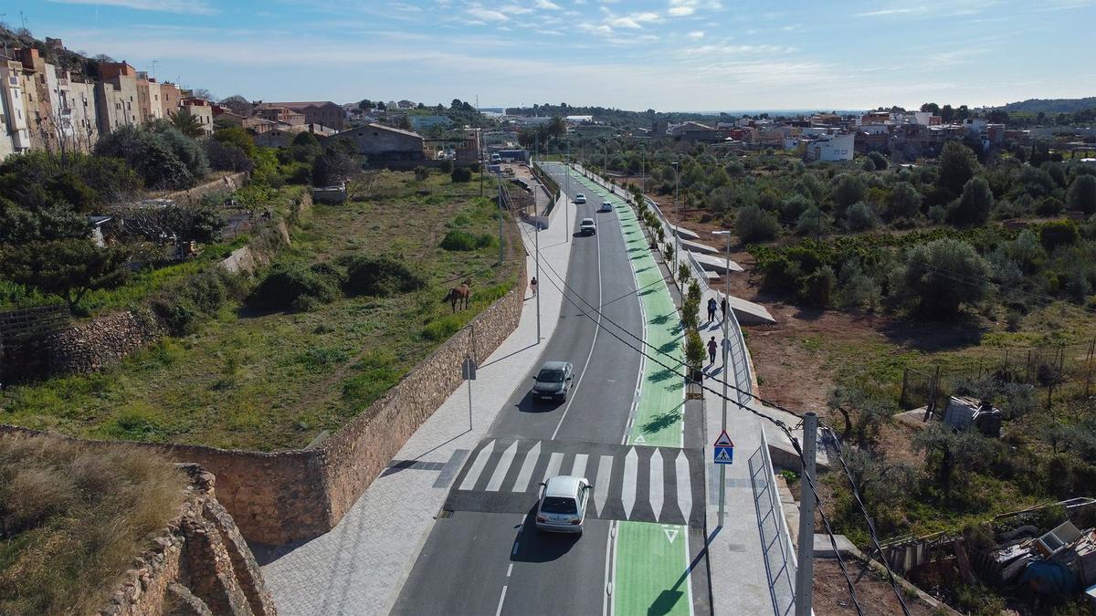 El nuevo paseo verde del río Sonella ha mejorado la seguridad de uno de los accesos más utilizados.