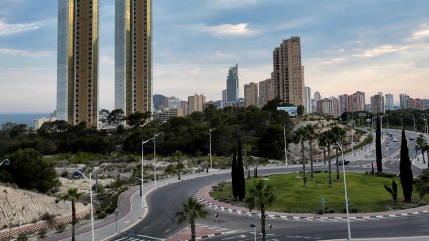 Benidorm plantará cerca de 300 nuevos árboles en la avenida del Alcalde Vicente Pérez Devesa