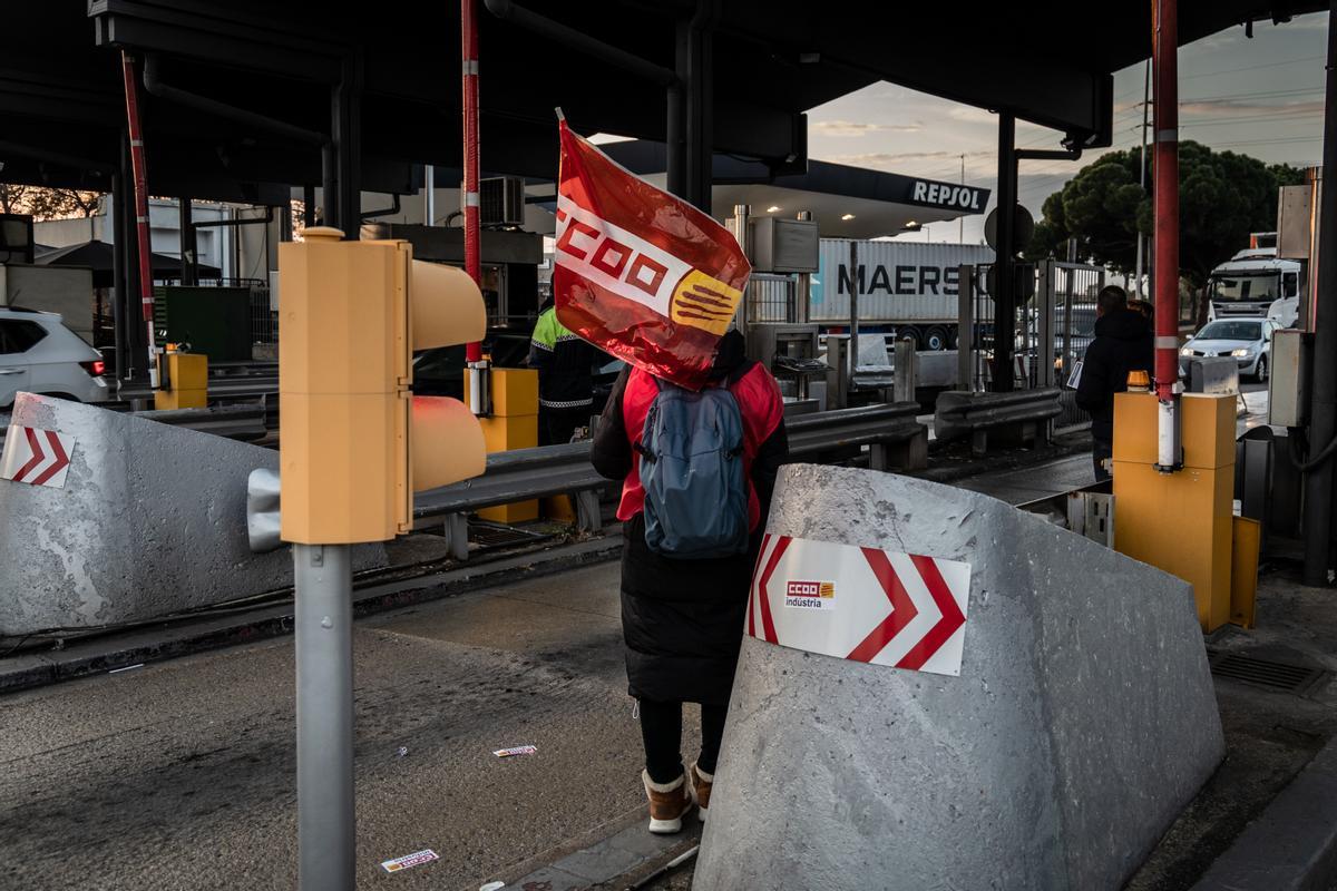 Nueva jornada de huelga en Mercabarna en las empresas de frutas y verduras