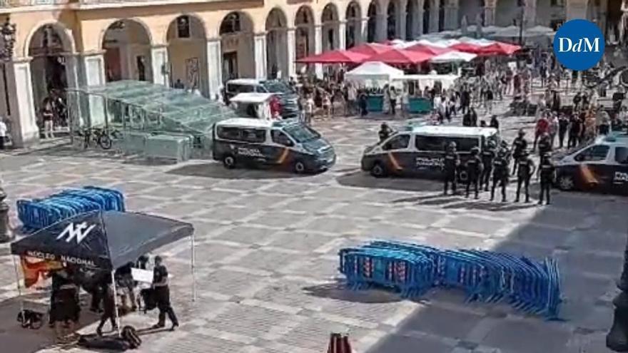 La Policía Nacional interviene tras una pelea entre antifascistas y miembros de Núcleo Nacional en Palma