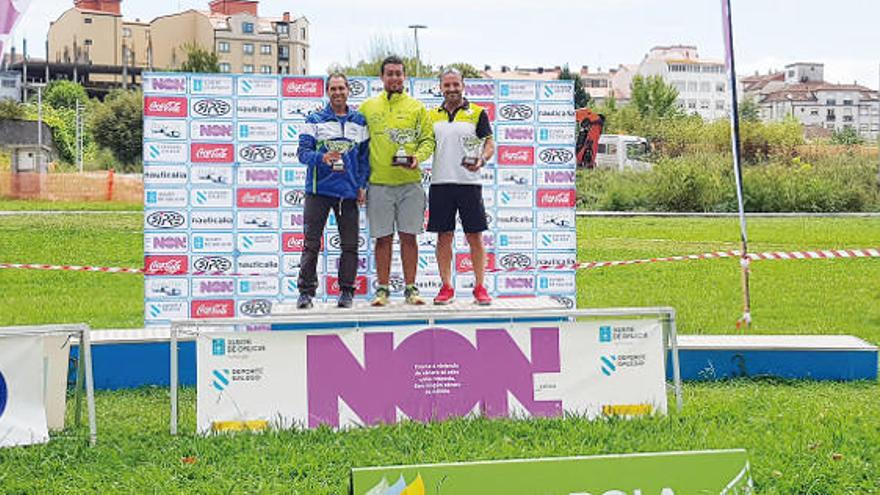 Los ganadores en la categoría de Maratón. // FdV