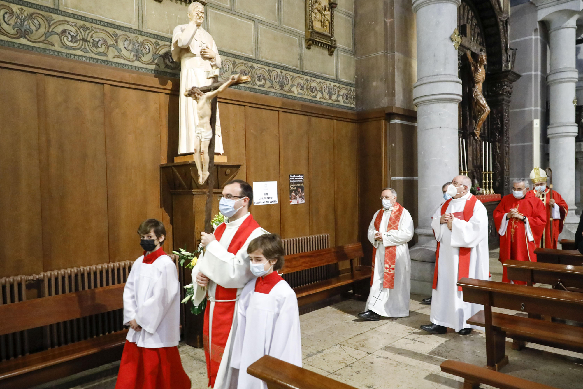 La bendición de la imagen de Juan Pablo II en la Basílica, en imágenes