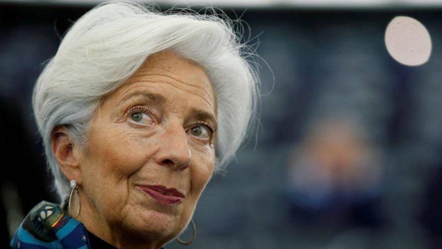 Lagarde avisa de que persisten los riesgos económicos a corto plazo