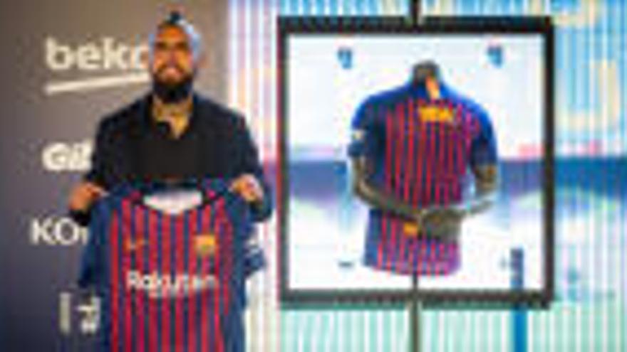 Arturo Vidal ja llueix de blaugrana