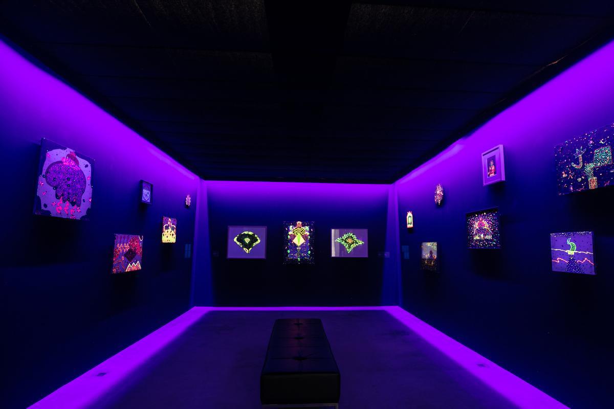 Una sala de la exposición de Zush en Ibiza.