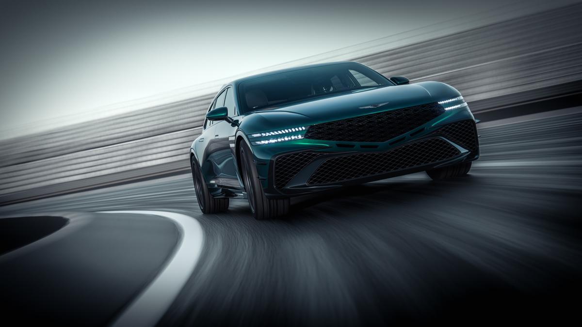 Nuevo Genesis G90 Wingback Concept