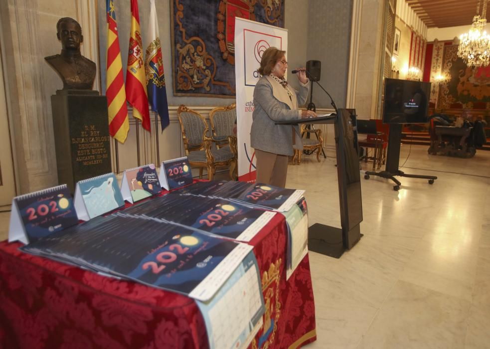 Un momento del acto de presentación del calendario