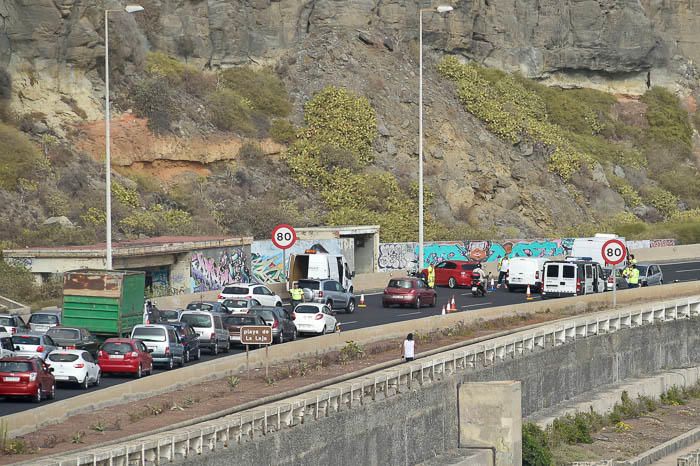 Accidente de tráfico en la GC-1 a la altura de ...