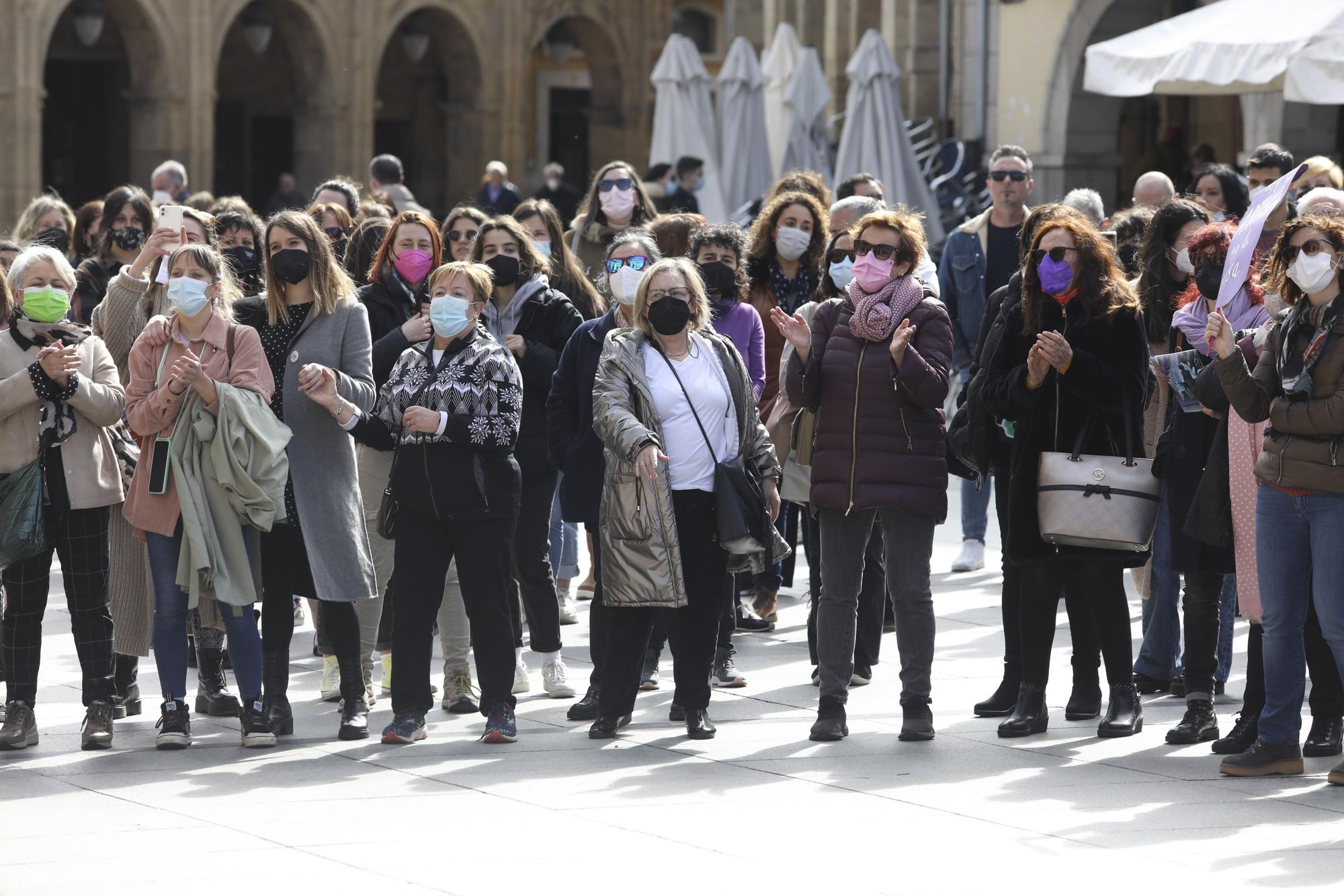 EN IMÁGENES: Así se vivió el Día de la Mujer (8M) en Avilés