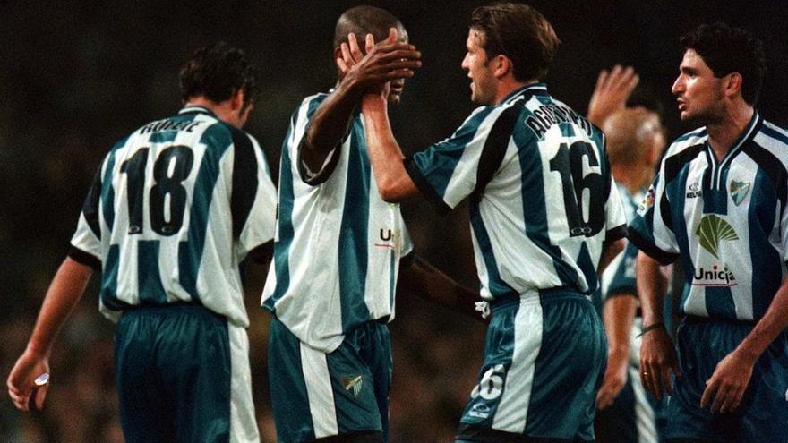 Rufete, Catanha, Agostinho y Rojas celebran el primer gol malaguista en el Camp Nou el pasado 7 de noviembre de 1999.